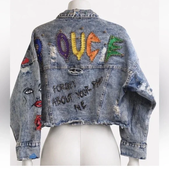 PQUCE One of a Kind Hand Painted Studded Acid Wash Denim Jacket Size M - Picture 2 of 9